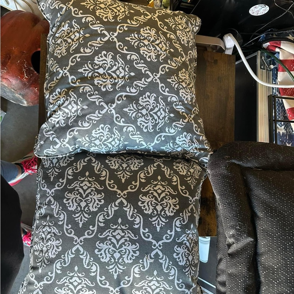 Decorative pillows